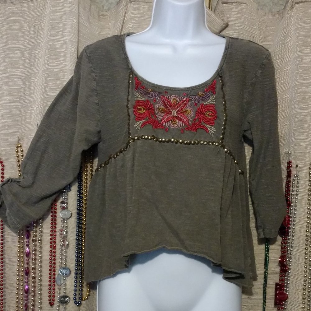 Ecote Embroidered Blouse XS